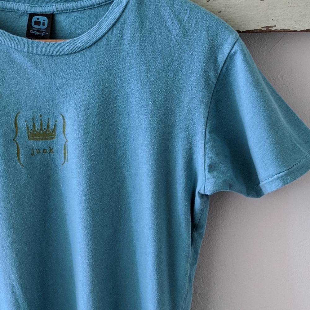 ALTERNATIVE Vintage Soft I Aqua Blue  "Junk Queen" Graphic T-shirt Top, L